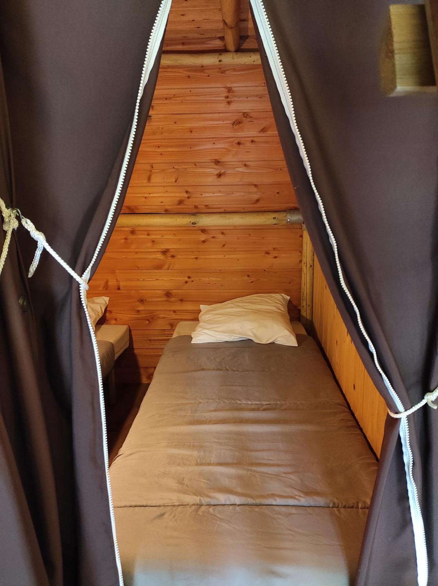 סן-לורן-סור-סבר Camping Le Rouge Gorge **** 10' Puy Du Fou מראה חיצוני תמונה