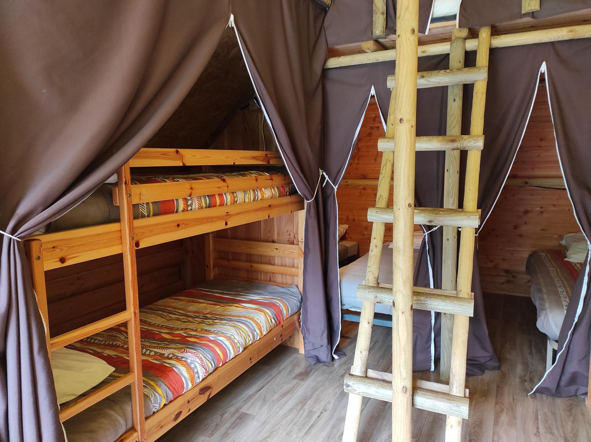 סן-לורן-סור-סבר Camping Le Rouge Gorge **** 10' Puy Du Fou מראה חיצוני תמונה